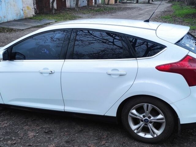 Білий Форд Фокус, об'ємом двигуна 1.6 л та пробігом 208 тис. км за 7600 $, фото 5 на Automoto.ua