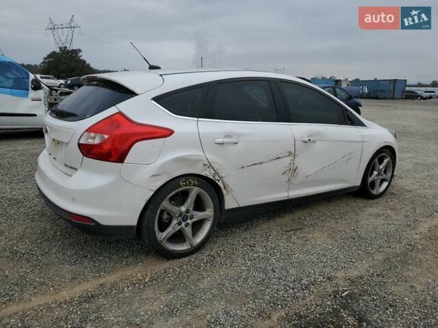 Білий Форд Фокус, об'ємом двигуна 2 л та пробігом 60 тис. км за 500 $, фото 2 на Automoto.ua