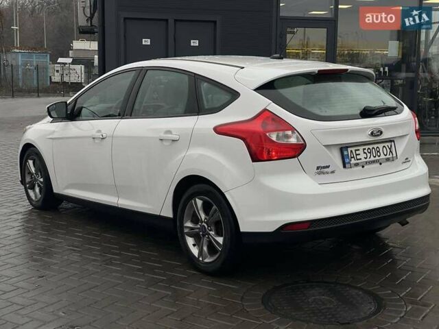 Белый Форд Фокус, объемом двигателя 2 л и пробегом 179 тыс. км за 7600 $, фото 9 на Automoto.ua