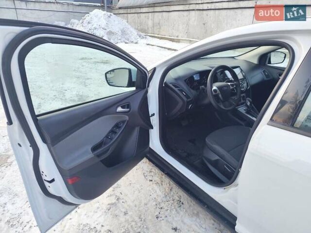 Білий Форд Фокус, об'ємом двигуна 2 л та пробігом 163 тис. км за 8500 $, фото 10 на Automoto.ua