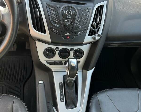 Белый Форд Фокус, объемом двигателя 2 л и пробегом 161 тыс. км за 8900 $, фото 8 на Automoto.ua