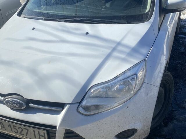 Белый Форд Фокус, объемом двигателя 1 л и пробегом 118 тыс. км за 7600 $, фото 1 на Automoto.ua