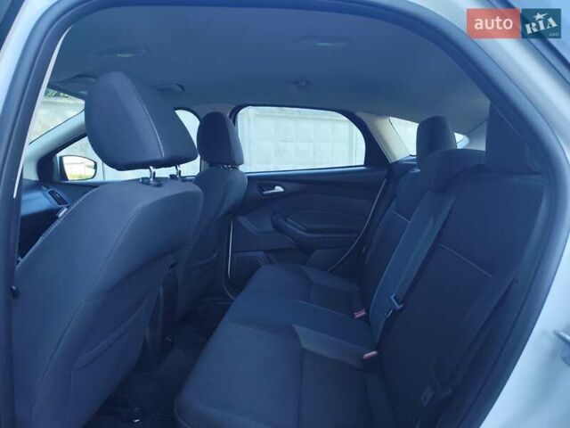 Белый Форд Фокус, объемом двигателя 2 л и пробегом 163 тыс. км за 7999 $, фото 20 на Automoto.ua