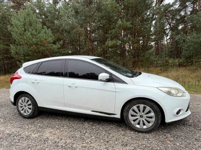 Білий Форд Фокус, об'ємом двигуна 1 л та пробігом 185 тис. км за 5451 $, фото 2 на Automoto.ua