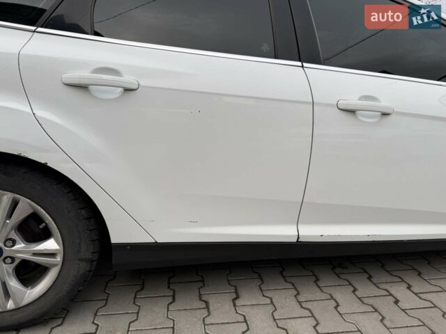 Білий Форд Фокус, об'ємом двигуна 1 л та пробігом 163 тис. км за 5000 $, фото 5 на Automoto.ua