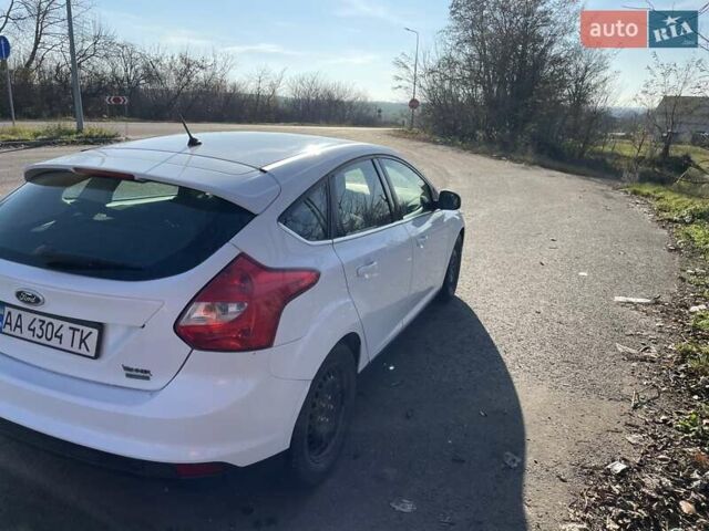 Белый Форд Фокус, объемом двигателя 1 л и пробегом 85 тыс. км за 7500 $, фото 6 на Automoto.ua