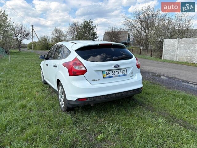 Белый Форд Фокус, объемом двигателя 1 л и пробегом 86 тыс. км за 7200 $, фото 6 на Automoto.ua
