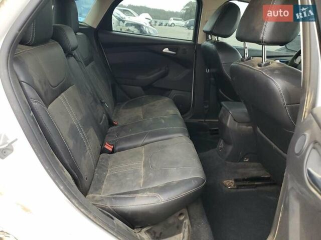 Білий Форд Фокус, об'ємом двигуна 2 л та пробігом 60 тис. км за 500 $, фото 9 на Automoto.ua