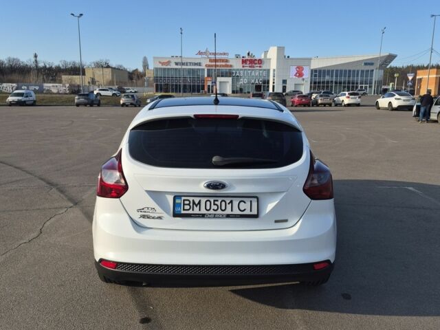 Белый Форд Фокус, объемом двигателя 1 л и пробегом 174 тыс. км за 6800 $, фото 5 на Automoto.ua
