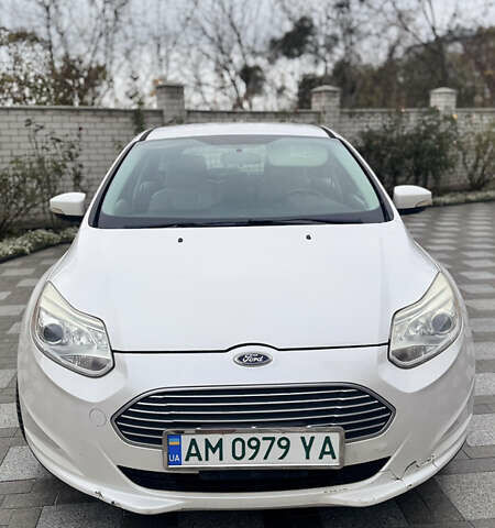 Білий Форд Фокус, об'ємом двигуна 0 л та пробігом 147 тис. км за 5600 $, фото 10 на Automoto.ua