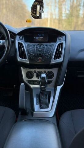 Белый Форд Фокус, объемом двигателя 2 л и пробегом 230 тыс. км за 8500 $, фото 23 на Automoto.ua