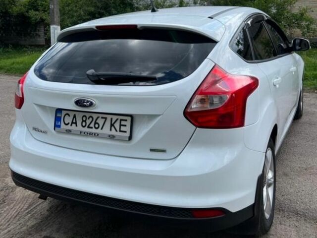 Білий Форд Фокус, об'ємом двигуна 1 л та пробігом 147 тис. км за 6999 $, фото 7 на Automoto.ua