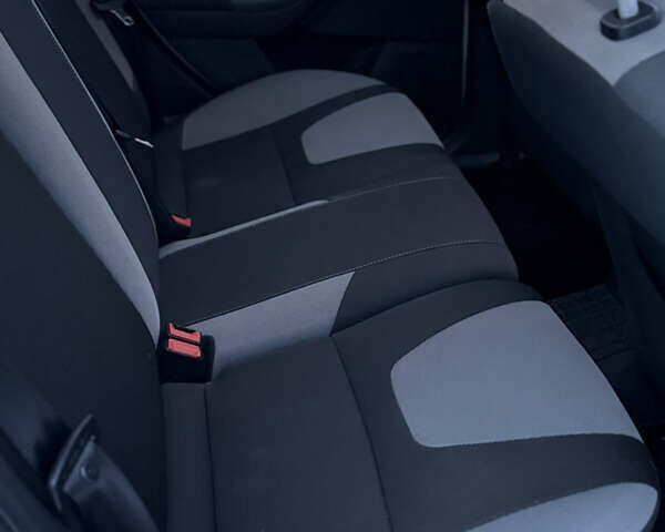 Білий Форд Фокус, об'ємом двигуна 1 л та пробігом 55 тис. км за 7900 $, фото 8 на Automoto.ua