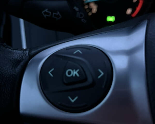 Білий Форд Фокус, об'ємом двигуна 1 л та пробігом 55 тис. км за 7900 $, фото 19 на Automoto.ua