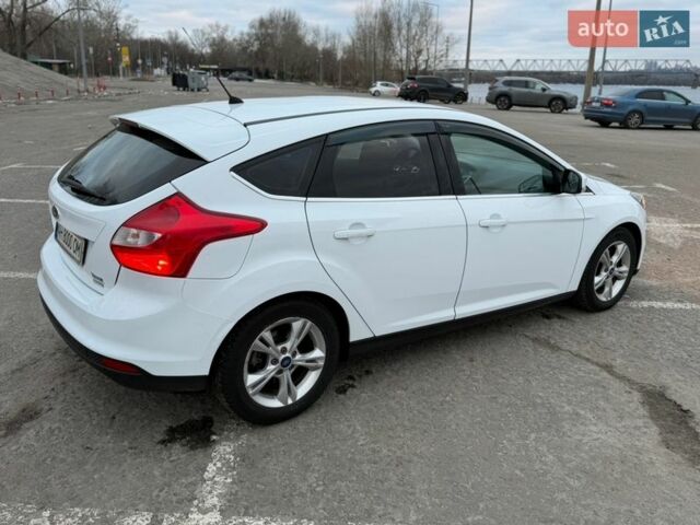 Білий Форд Фокус, об'ємом двигуна 1 л та пробігом 55 тис. км за 6900 $, фото 45 на Automoto.ua