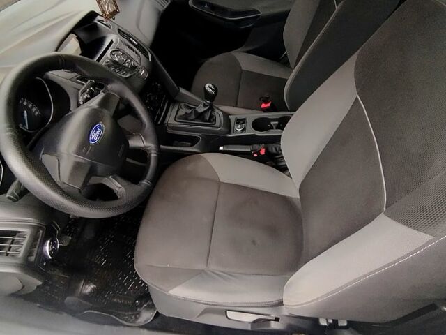 Білий Форд Фокус, об'ємом двигуна 1 л та пробігом 14600 тис. км за 6100 $, фото 8 на Automoto.ua