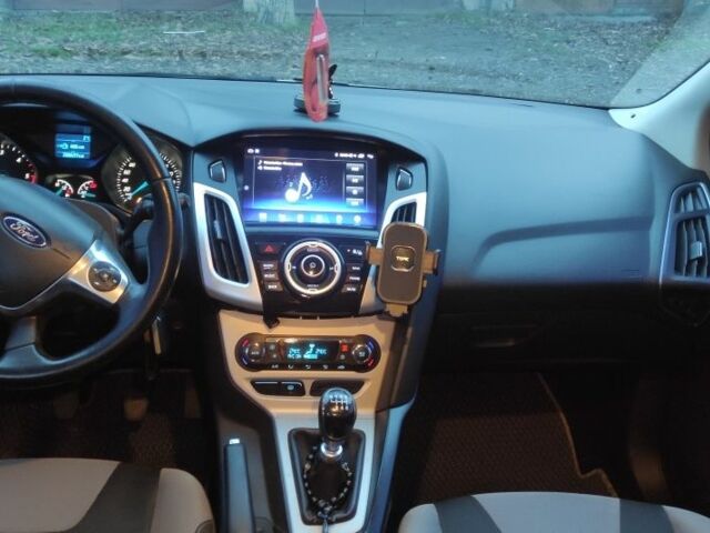 Білий Форд Фокус, об'ємом двигуна 1.6 л та пробігом 208 тис. км за 7600 $, фото 7 на Automoto.ua