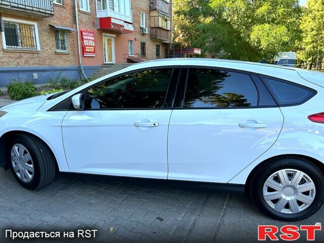 Белый Форд Фокус, объемом двигателя 1 л и пробегом 76 тыс. км за 7300 $, фото 3 на Automoto.ua
