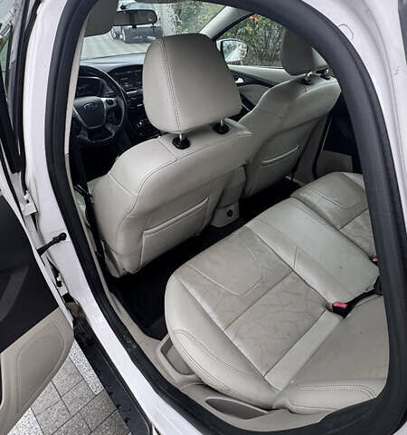 Білий Форд Фокус, об'ємом двигуна 0 л та пробігом 147 тис. км за 5600 $, фото 12 на Automoto.ua