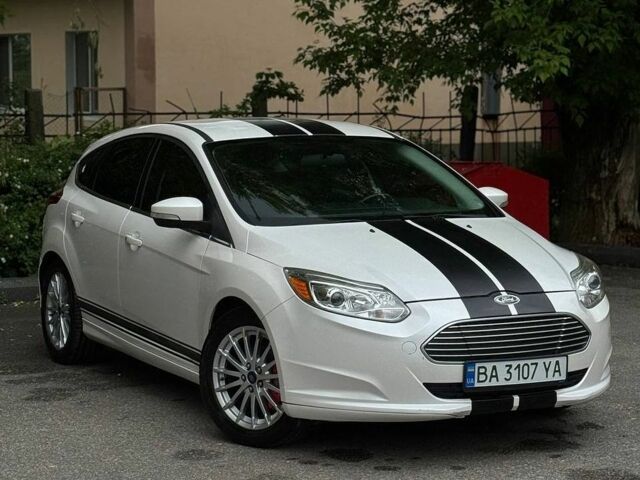 Білий Форд Фокус, об'ємом двигуна 0 л та пробігом 91 тис. км за 8500 $, фото 3 на Automoto.ua