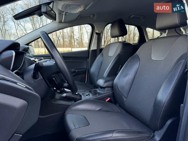 Белый Форд Фокус, объемом двигателя 0 л и пробегом 163 тыс. км за 5500 $, фото 11 на Automoto.ua