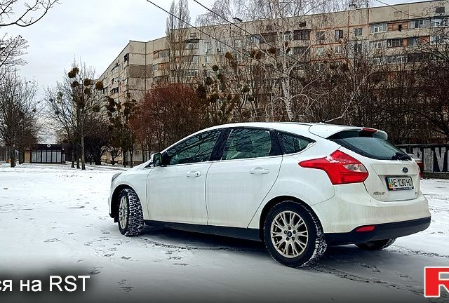 Белый Форд Фокус, объемом двигателя 1 л и пробегом 14400 тыс. км за 7200 $, фото 4 на Automoto.ua