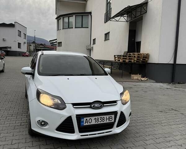 Белый Форд Фокус, объемом двигателя 1 л и пробегом 163 тыс. км за 5900 $, фото 6 на Automoto.ua