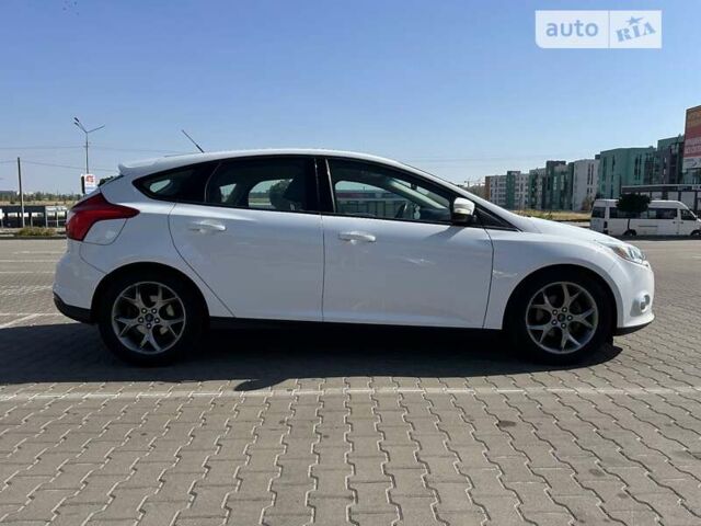 Белый Форд Фокус, объемом двигателя 2 л и пробегом 161 тыс. км за 8900 $, фото 2 на Automoto.ua