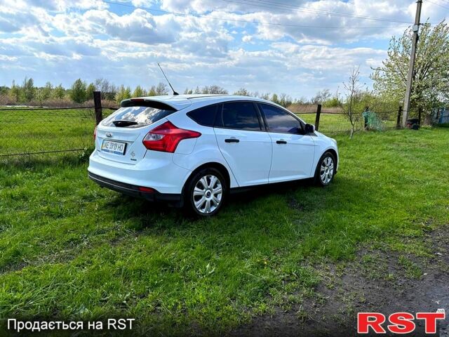 Білий Форд Фокус, об'ємом двигуна 1 л та пробігом 86 тис. км за 7200 $, фото 2 на Automoto.ua
