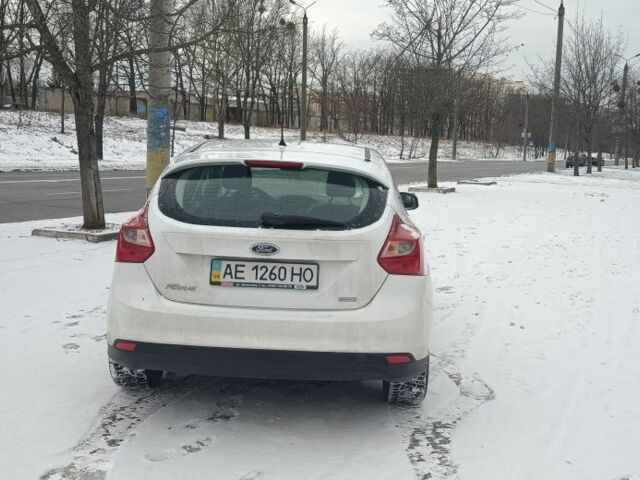 Білий Форд Фокус, об'ємом двигуна 1 л та пробігом 143 тис. км за 7300 $, фото 5 на Automoto.ua