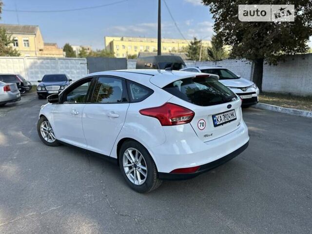Форд Фокус 2015 в Киеве на Automoto.ua Белый Форд Фокус, объемом двигателя 2 л и пробегом 153 тыс. км за 8500 $, фото 3 на Automoto.ua