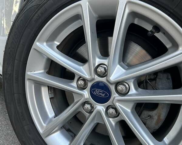 Форд Фокус 2015 в Киеве на Automoto.ua Белый Форд Фокус, объемом двигателя 2 л и пробегом 153 тыс. км за 8500 $, фото 29 на Automoto.ua