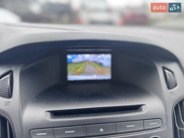 Белый Форд Фокус, объемом двигателя 2 л и пробегом 160 тыс. км за 3200 $, фото 14 на Automoto.ua