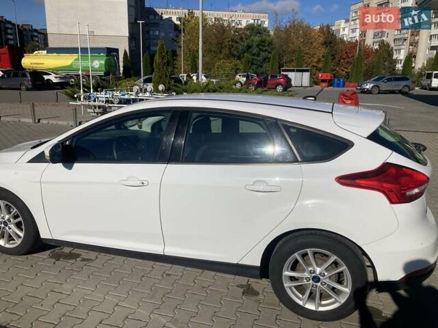 Белый Форд Фокус, объемом двигателя 2 л и пробегом 173 тыс. км за 8400 $, фото 4 на Automoto.ua