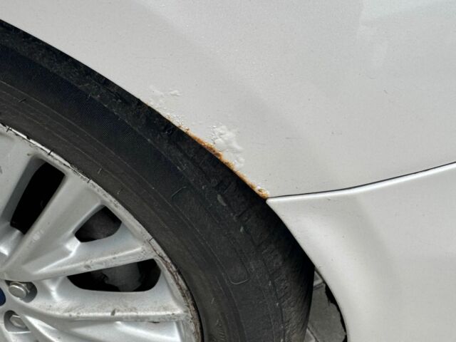 Белый Форд Фокус, объемом двигателя 2 л и пробегом 141 тыс. км за 7500 $, фото 4 на Automoto.ua