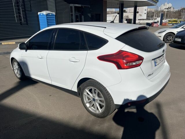 Белый Форд Фокус, объемом двигателя 1 л и пробегом 114 тыс. км за 7000 $, фото 6 на Automoto.ua