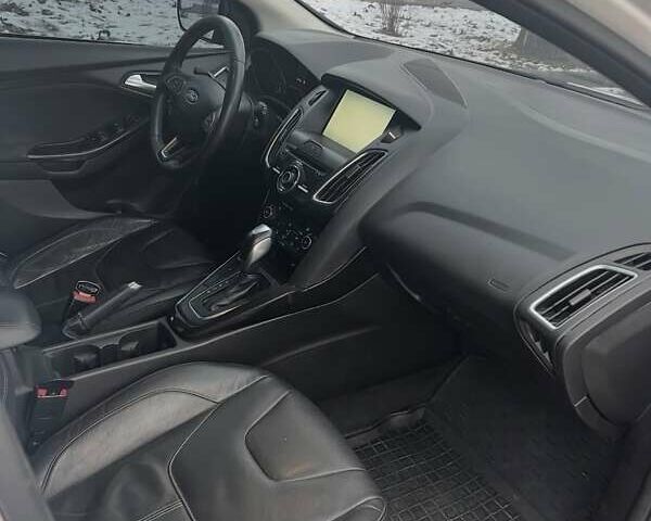 Білий Форд Фокус, об'ємом двигуна 2 л та пробігом 142 тис. км за 8200 $, фото 12 на Automoto.ua