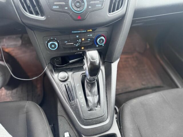 Белый Форд Фокус, объемом двигателя 2 л и пробегом 160 тыс. км за 3200 $, фото 11 на Automoto.ua