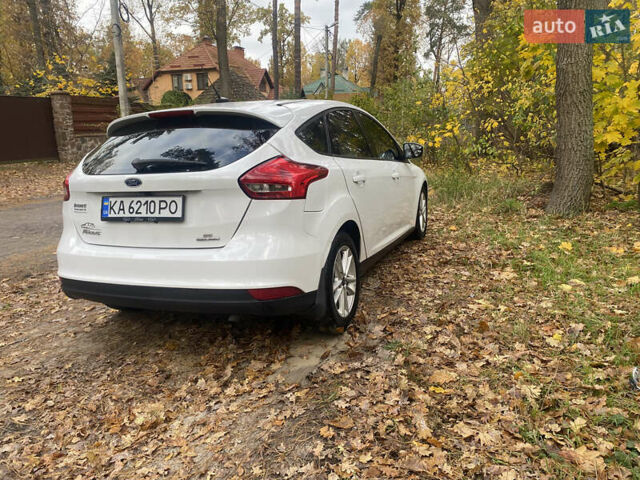 Белый Форд Фокус, объемом двигателя 2 л и пробегом 248 тыс. км за 7100 $, фото 2 на Automoto.ua