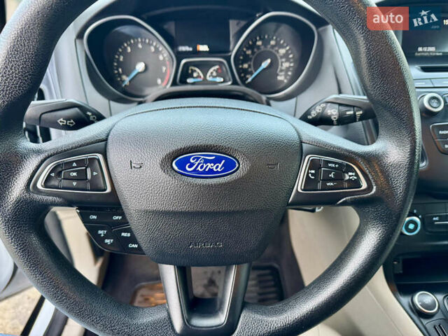 Белый Форд Фокус, объемом двигателя 2 л и пробегом 78 тыс. км за 9250 $, фото 13 на Automoto.ua
