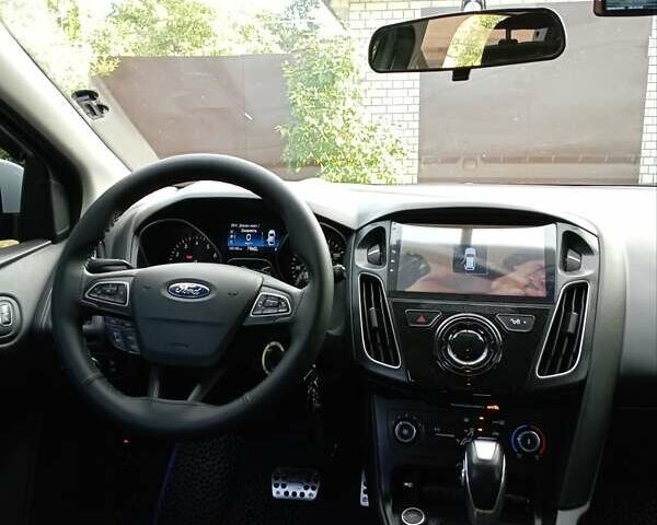 Белый Форд Фокус, объемом двигателя 2 л и пробегом 168 тыс. км за 9800 $, фото 15 на Automoto.ua