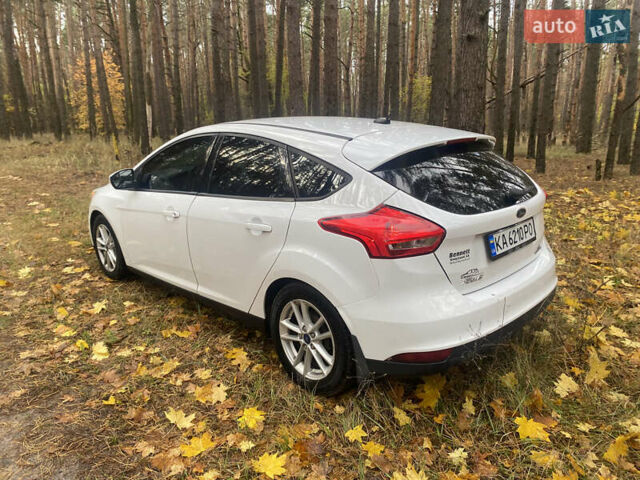 Белый Форд Фокус, объемом двигателя 2 л и пробегом 248 тыс. км за 7100 $, фото 14 на Automoto.ua