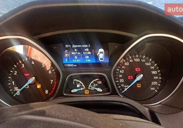 Білий Форд Фокус, об'ємом двигуна 1 л та пробігом 115 тис. км за 8000 $, фото 4 на Automoto.ua