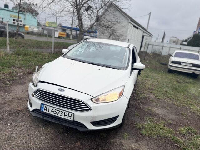 Белый Форд Фокус, объемом двигателя 2 л и пробегом 160 тыс. км за 3200 $, фото 1 на Automoto.ua