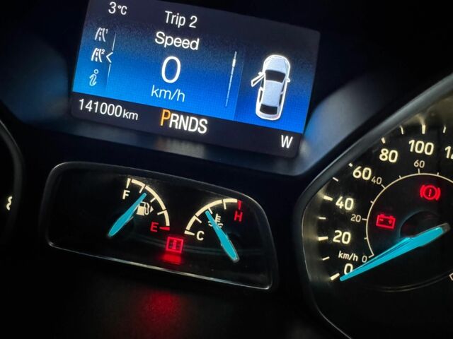 Белый Форд Фокус, объемом двигателя 2 л и пробегом 141 тыс. км за 7500 $, фото 10 на Automoto.ua