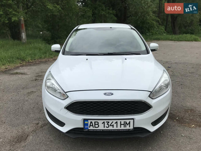 Белый Форд Фокус, объемом двигателя 1 л и пробегом 145 тыс. км за 6500 $, фото 2 на Automoto.ua