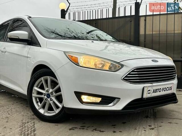 Белый Форд Фокус, объемом двигателя 2 л и пробегом 253 тыс. км за 6990 $, фото 3 на Automoto.ua