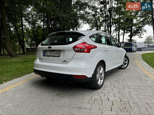 Форд Фокус 2015 в Львове на Automoto.ua Белый Форд Фокус, объемом двигателя 2 л и пробегом 154 тыс. км за 8100 $, фото 2 на Automoto.ua