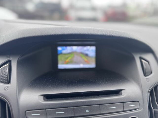 Белый Форд Фокус, объемом двигателя 2 л и пробегом 160 тыс. км за 3200 $, фото 14 на Automoto.ua