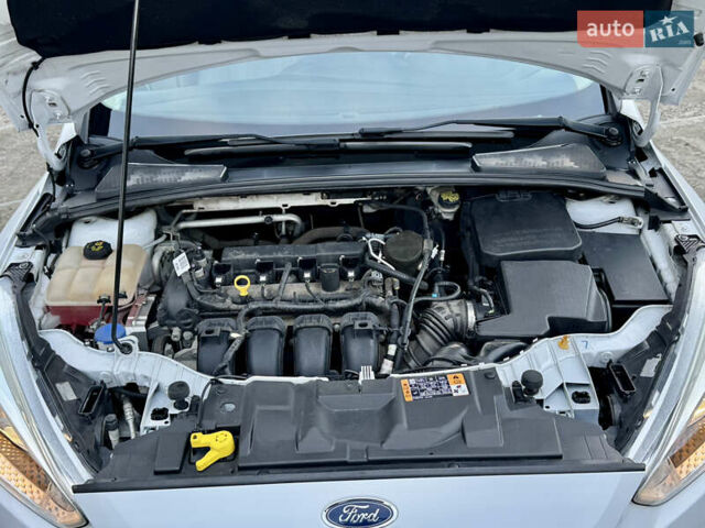 Белый Форд Фокус, объемом двигателя 2 л и пробегом 78 тыс. км за 9250 $, фото 11 на Automoto.ua